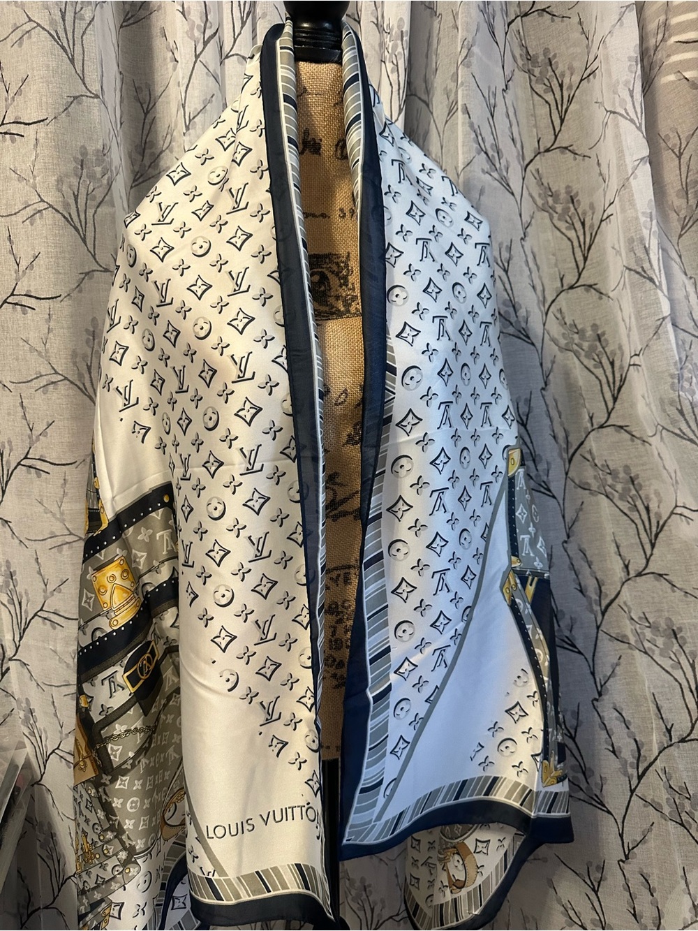 New Fashion Inspired Item (SCARFS)
70”X 35”
